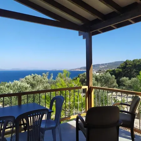 Σπίτι διακοπών Karaburun Deniz Dibinde 2+1 Ev